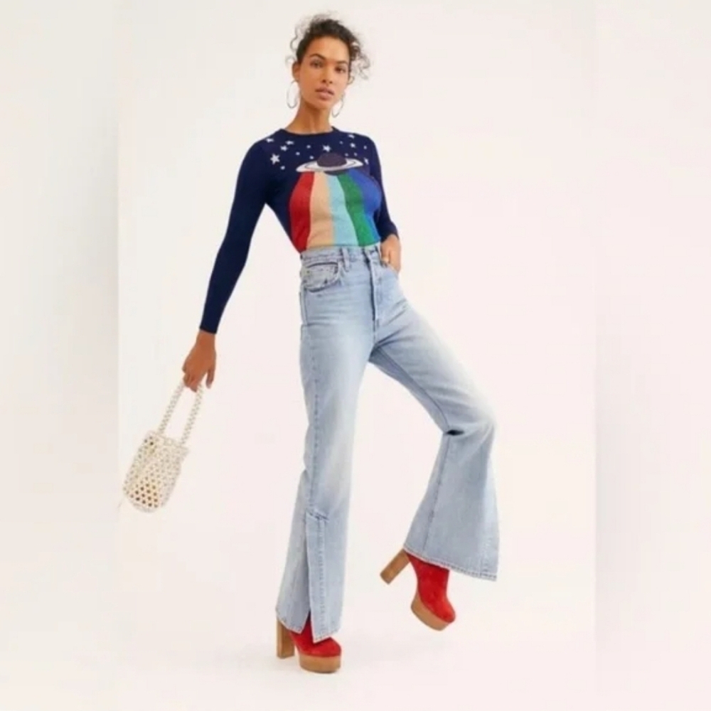 Levi's Ribcage Split Flare Jeans - Picture 2 of 9